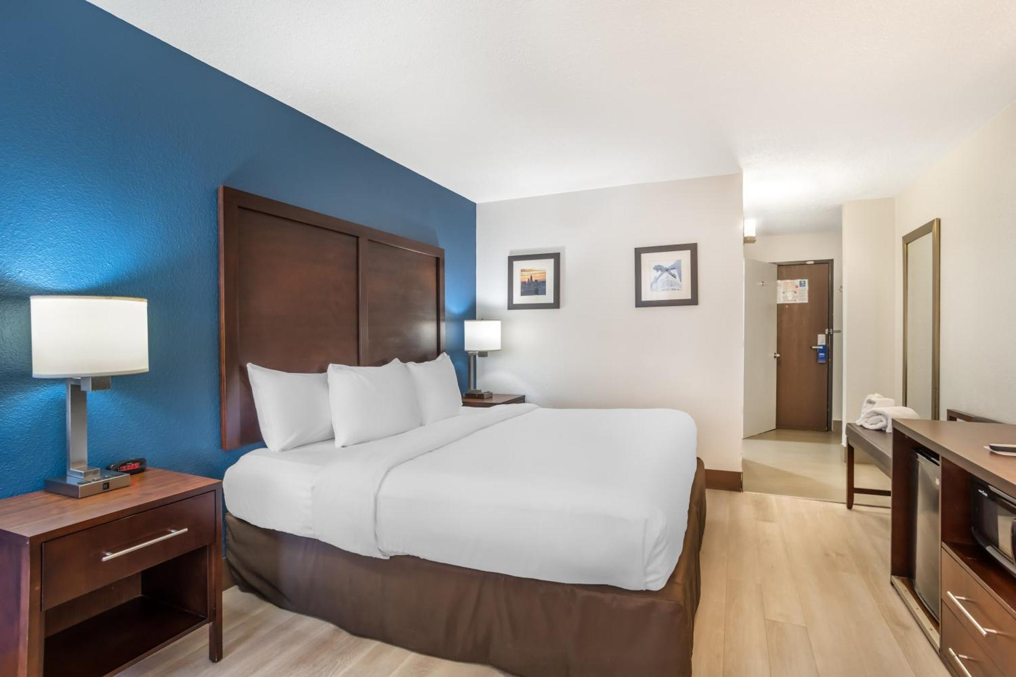 Comfort Airport Uptown Charlotte