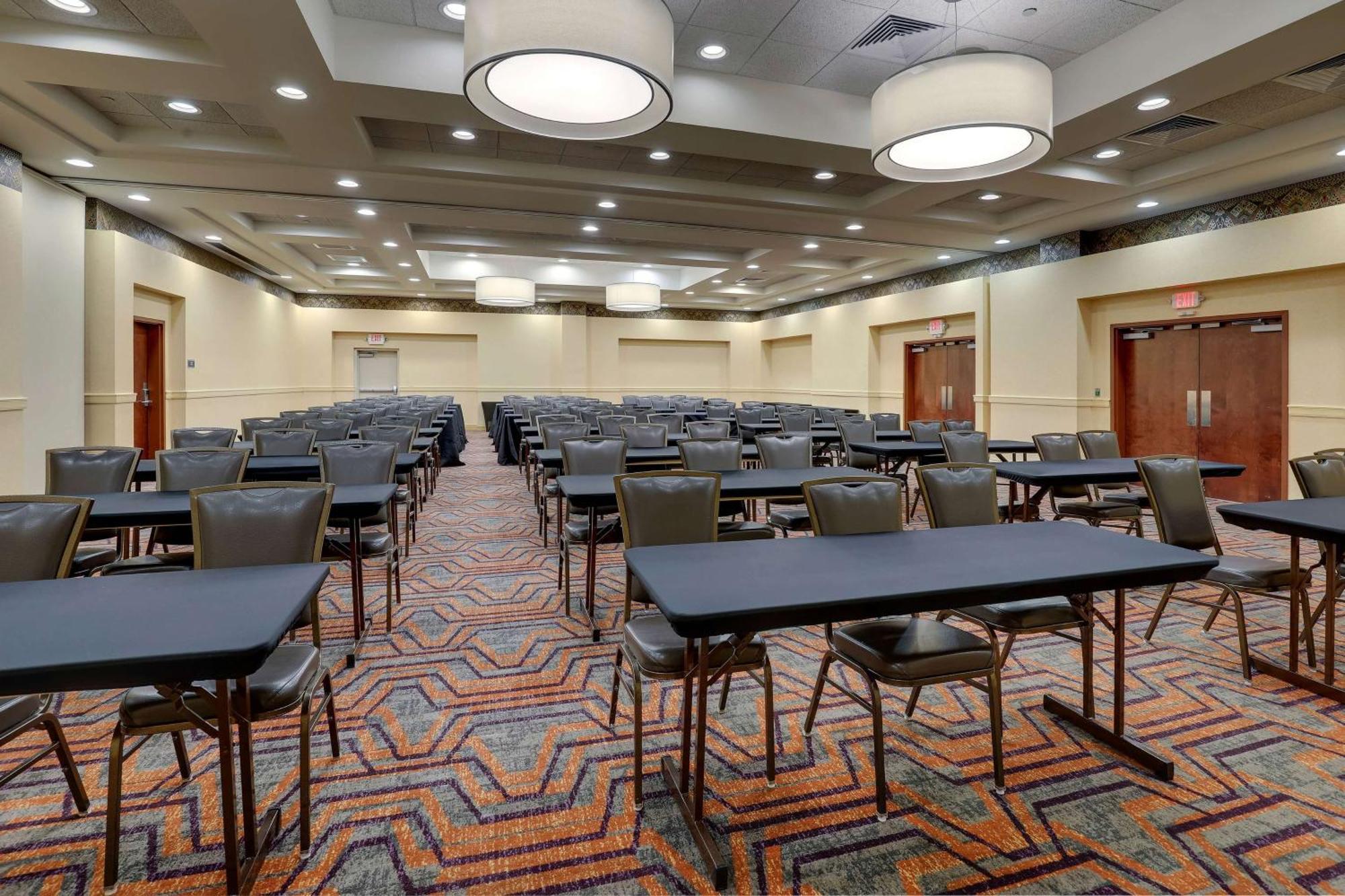 Hotel Drury & Northlake Charlotte