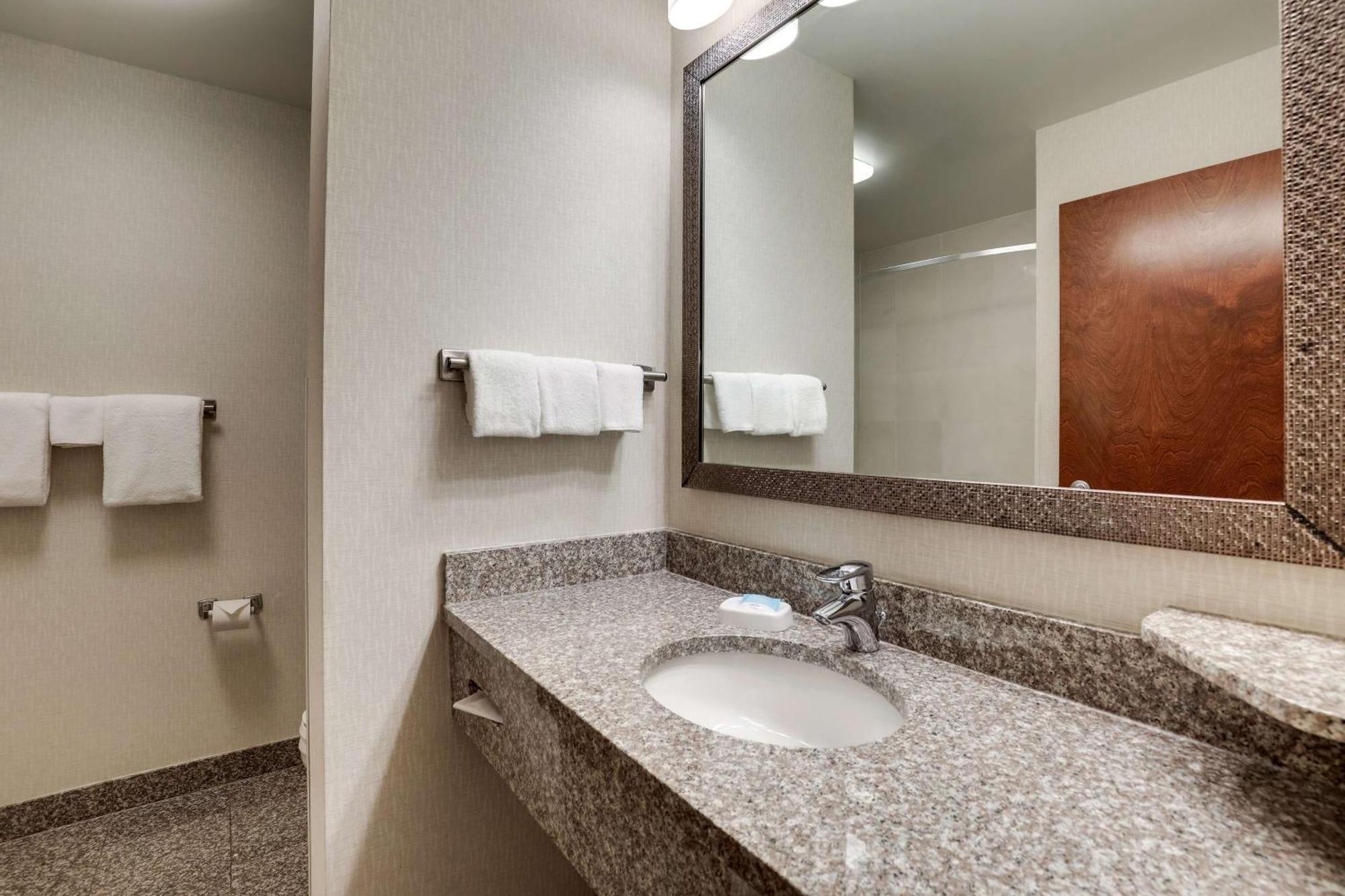 Drury & Northlake Hotel 3*