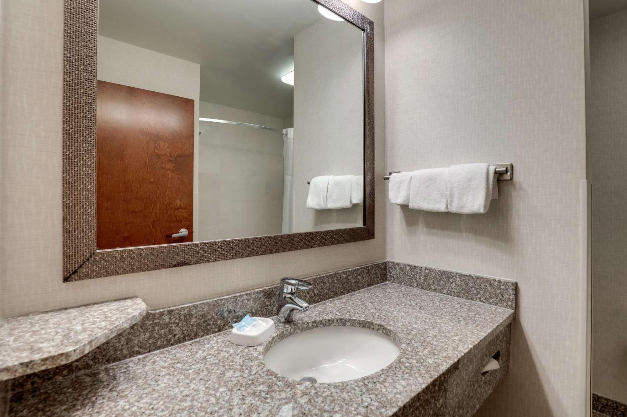 Hotel Drury & Northlake Charlotte