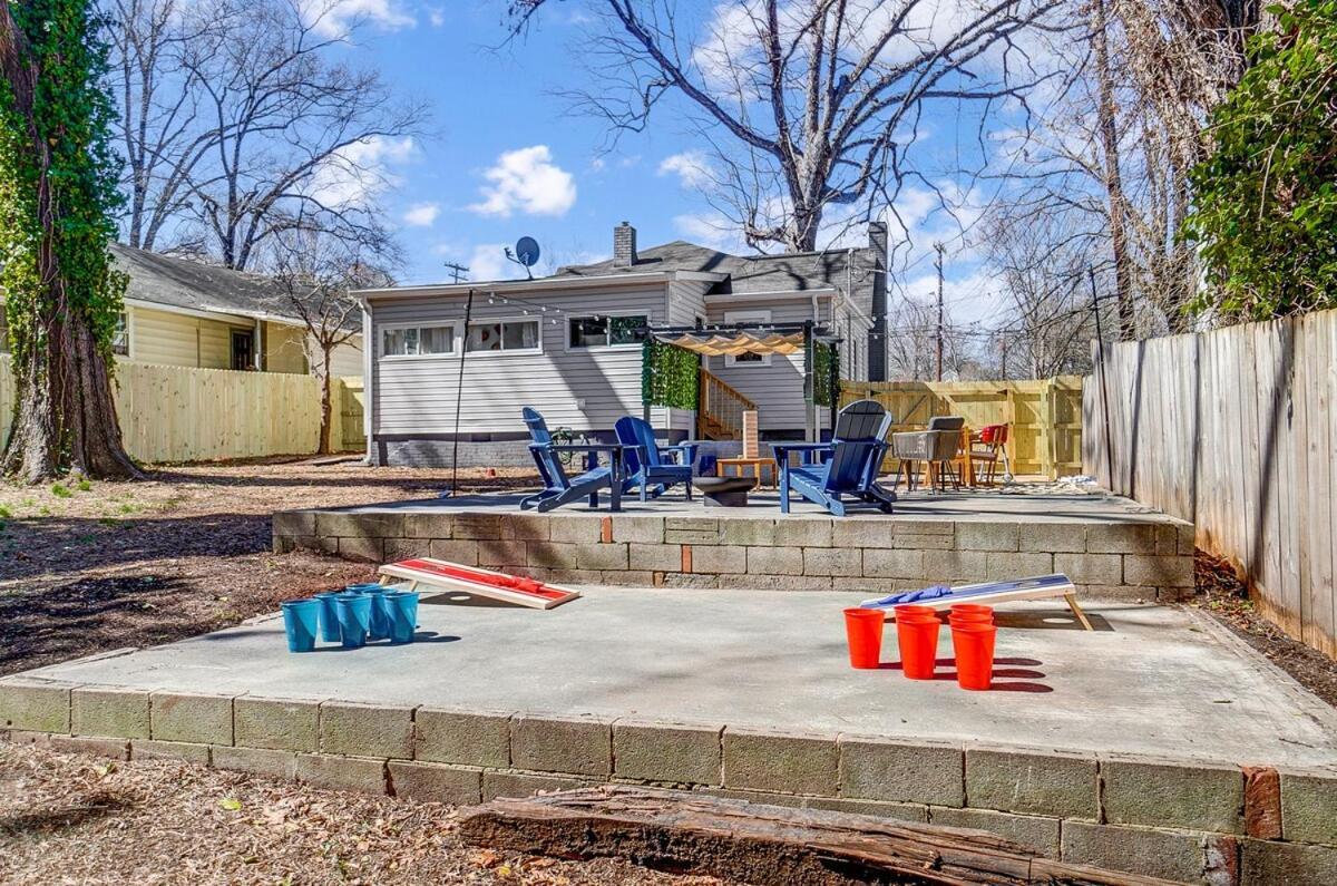 Holiday home Cozy House W Hot Tub & Big Yard Charlotte