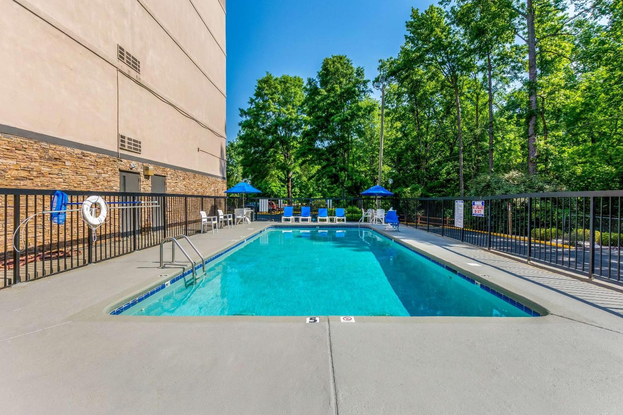 Inn Comfort Airport Uptown