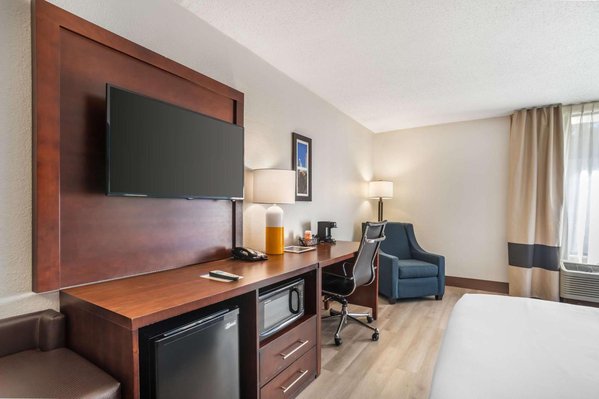 Comfort Airport Uptown Charlotte