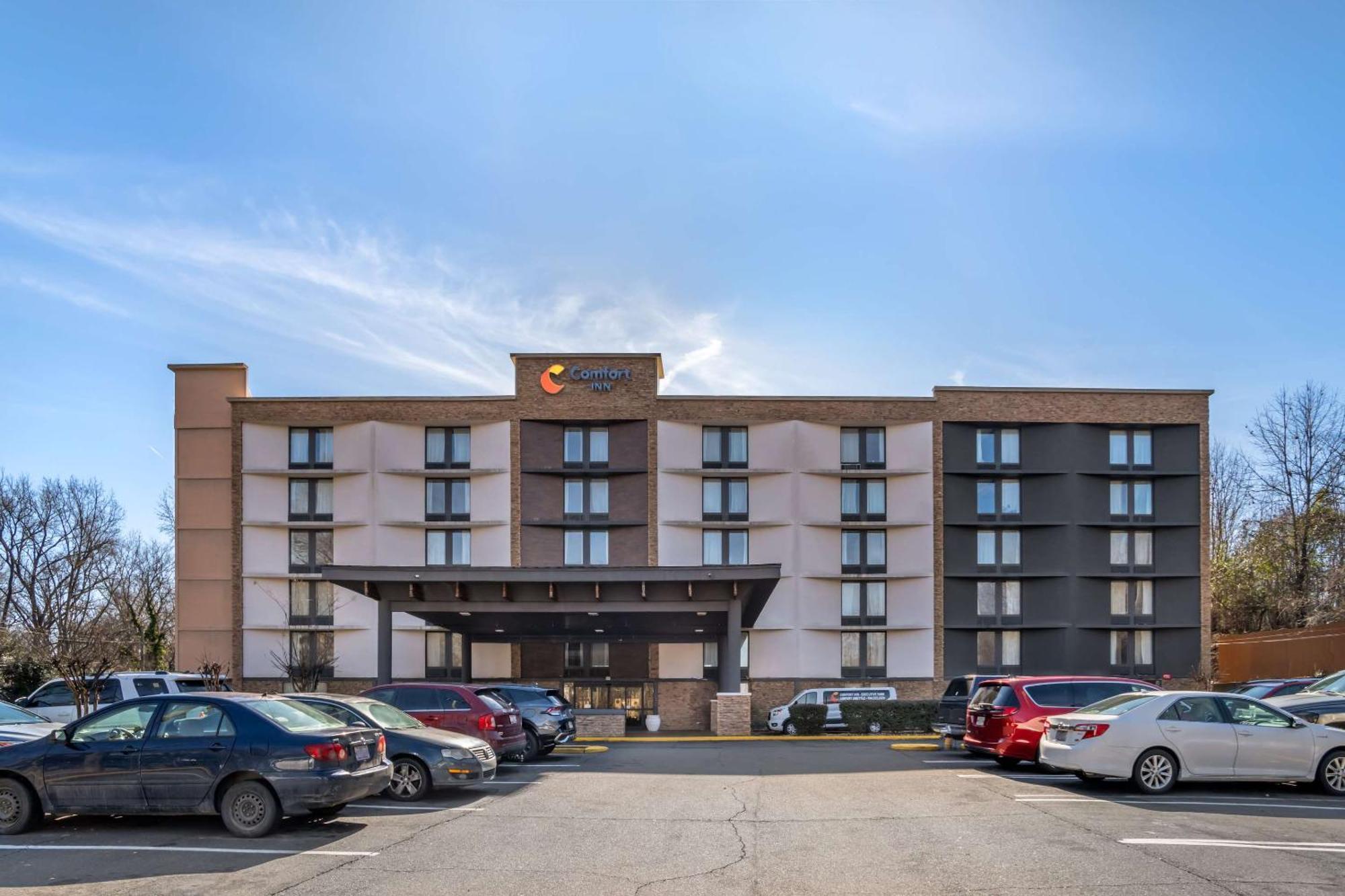 Comfort Airport Uptown Inn