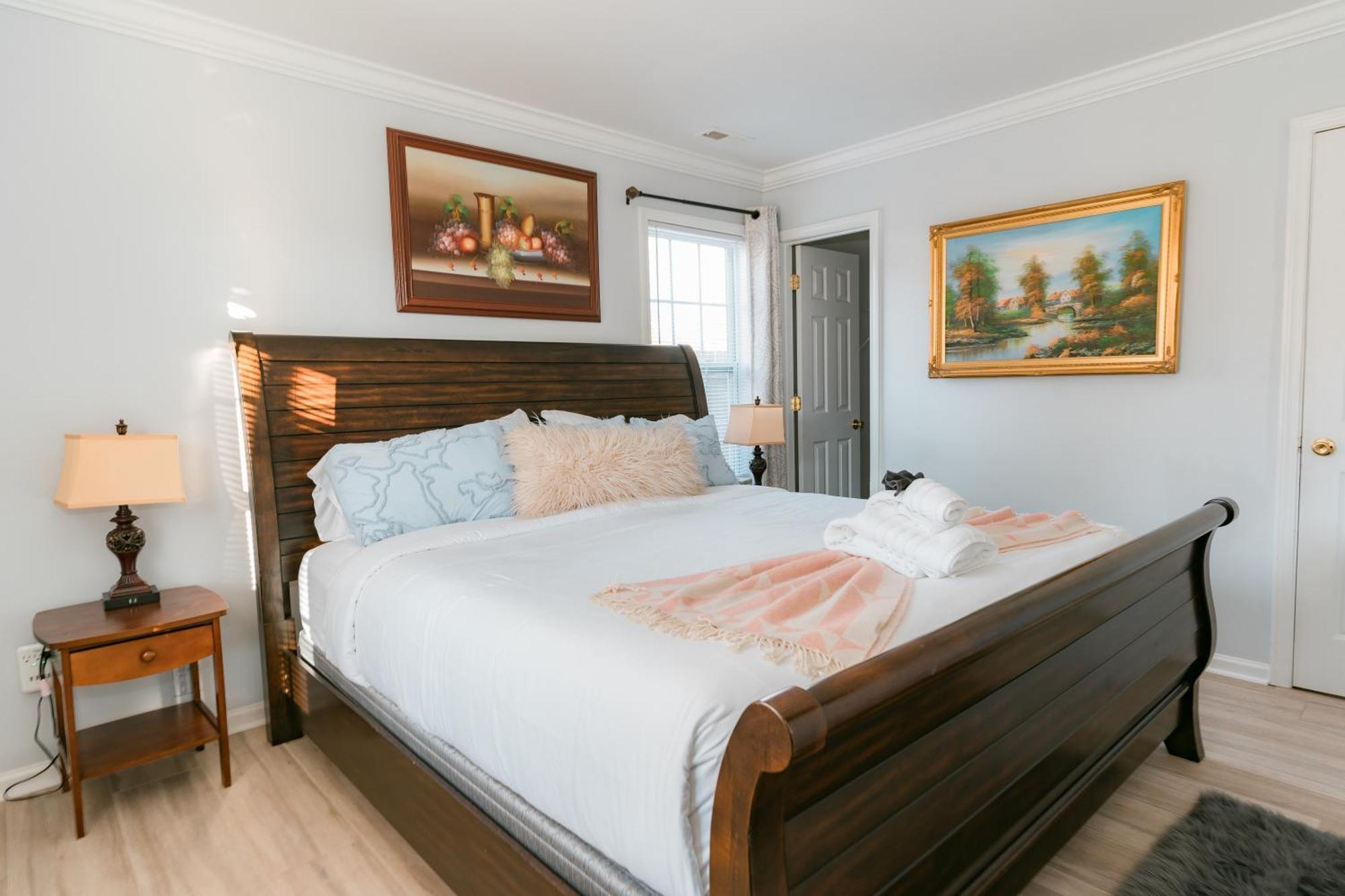 Downtown Gem With Fenced Yard, Bbq Grill And Firepit * Charlotte
