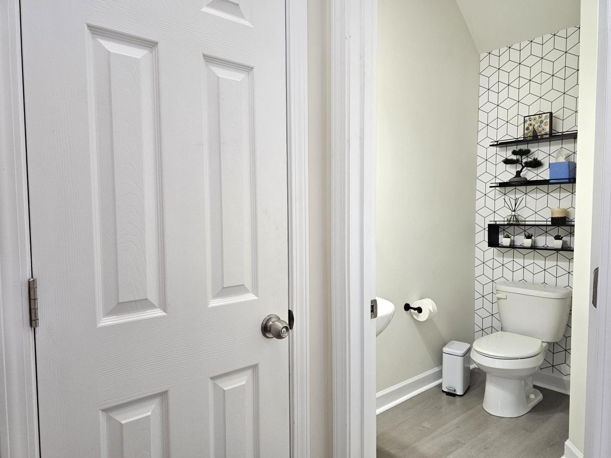 Charlorre Townhome - 1br Pet Friendly Apartment *