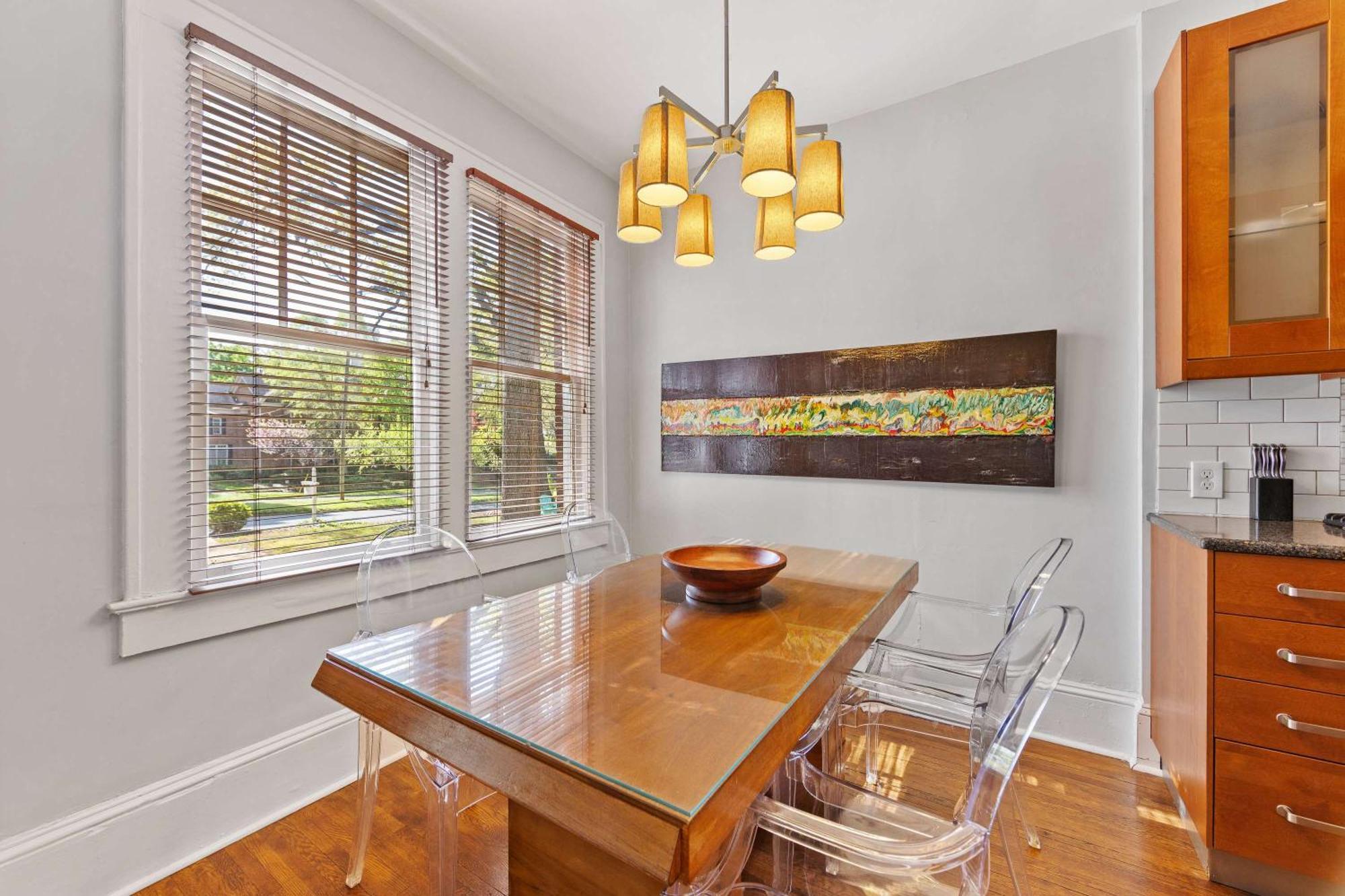 Holiday home Luxurious Myers Park Living With Screened Porch *