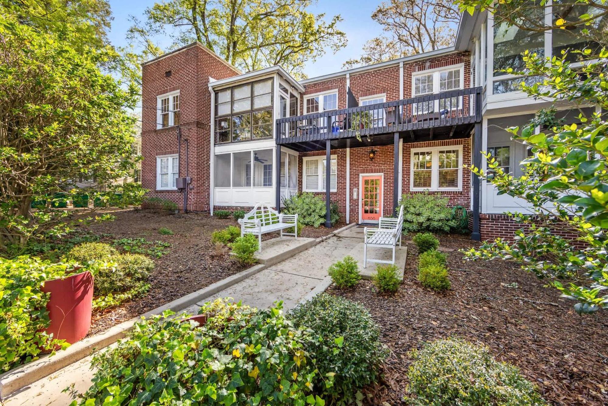 Luxurious Myers Park Living With Screened Porch Charlotte