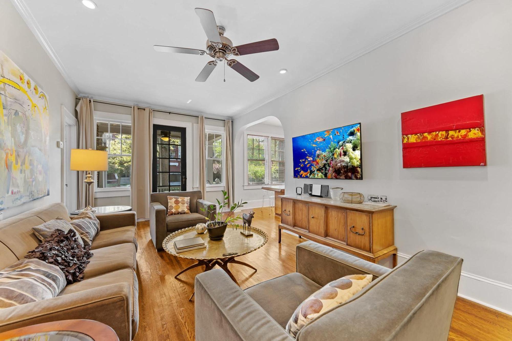 Luxurious Myers Park Living With Screened Porch