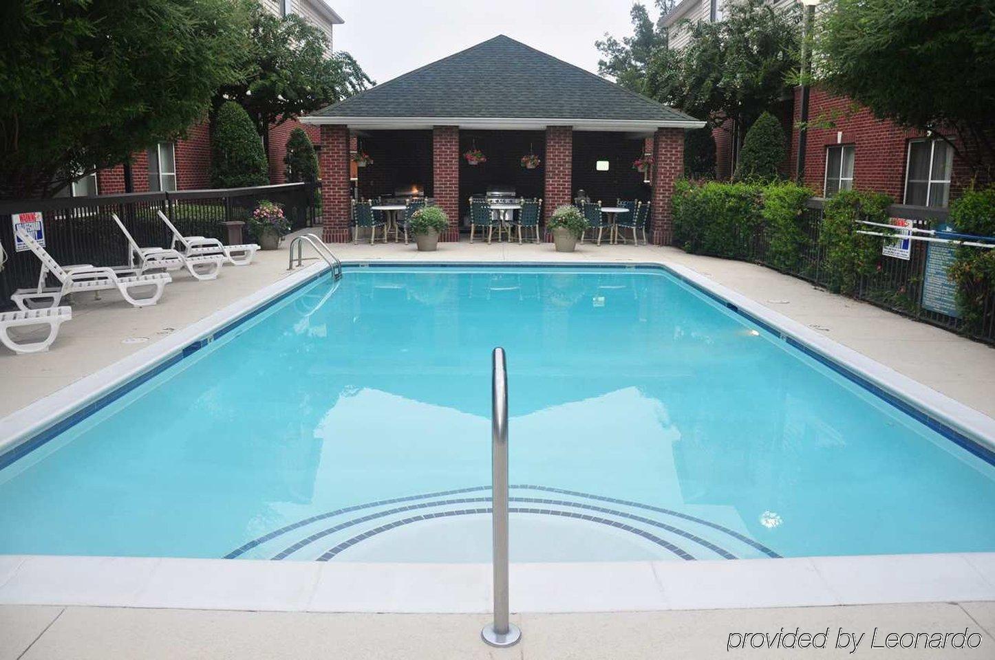 Homewood By Hilton Airport 2*