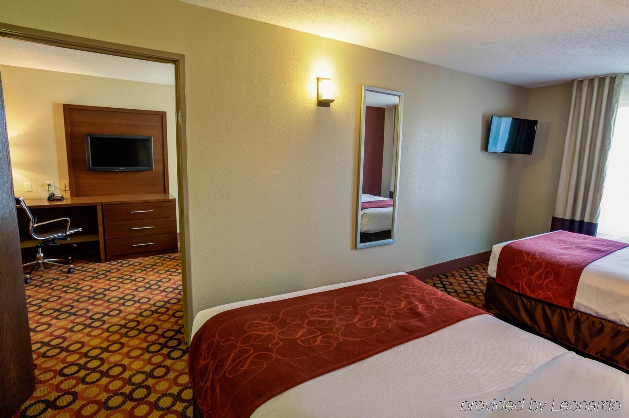 Comfort Airport Hotel 3*