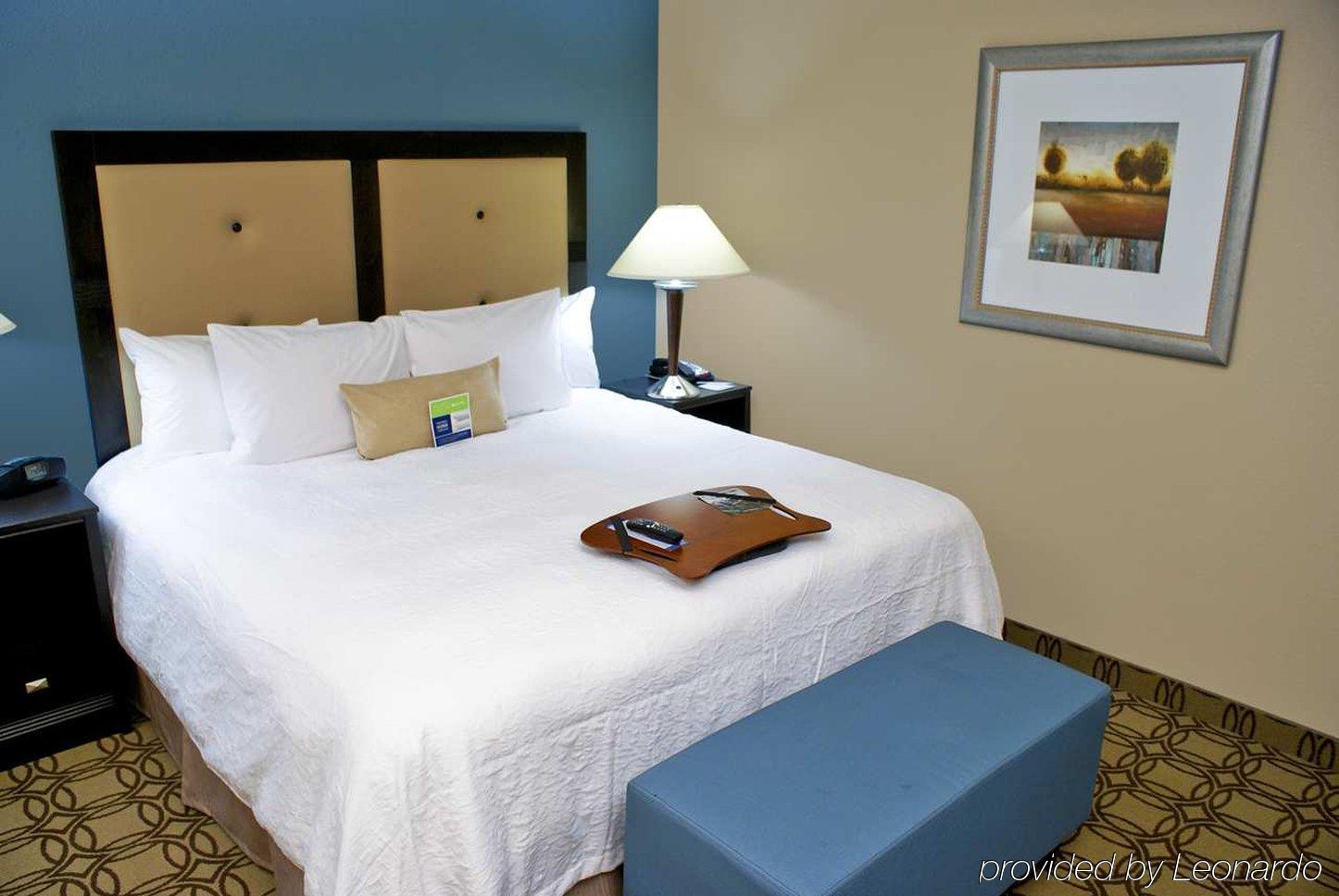 Hotel Hampton & Charlotte-airport