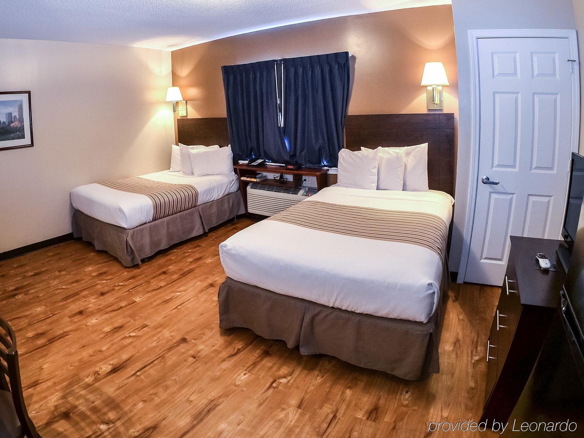 Hotel Suburban Near Of North Carolina-charlotte 2*