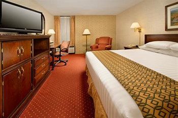Hotel Drury & Place Charlotte
