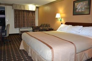 Rodeway Airport Area Inn Charlotte