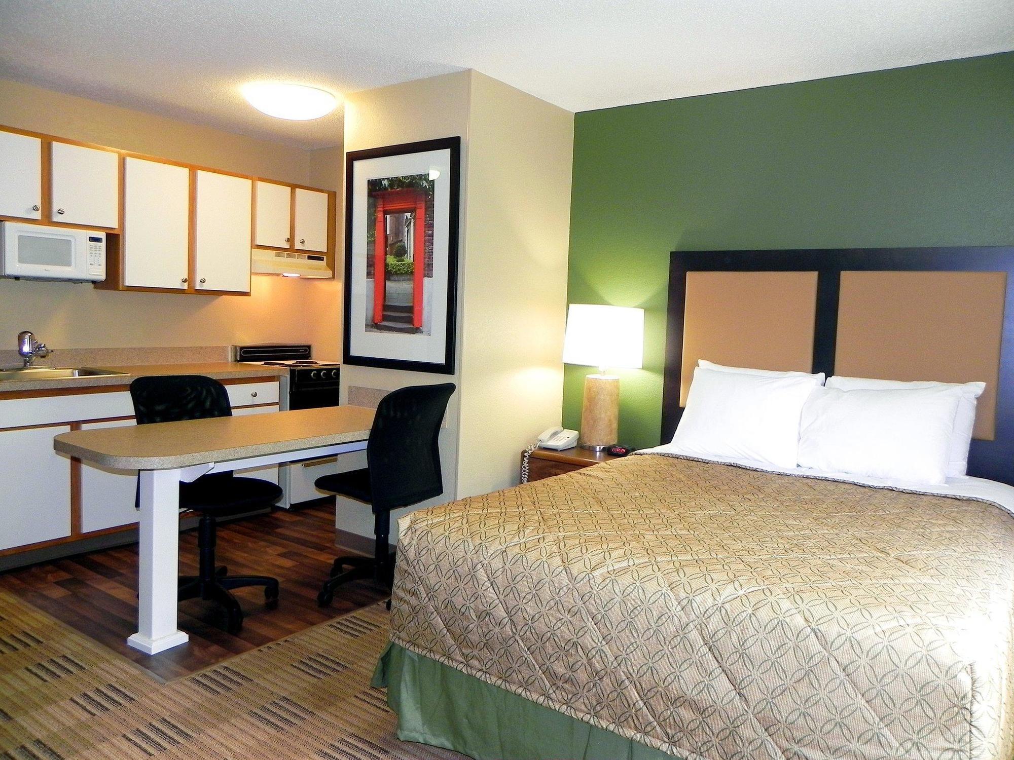 Extended America Select - - Tyvola Rd - Executive Park Hotel 2*