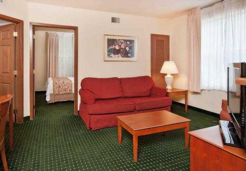 Towneplace Research Park Hotel
