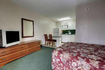 Intown Extended Nc -east Independence Hotel