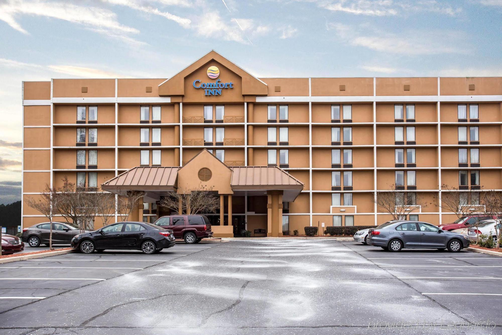 Comfort Airport Uptown Inn