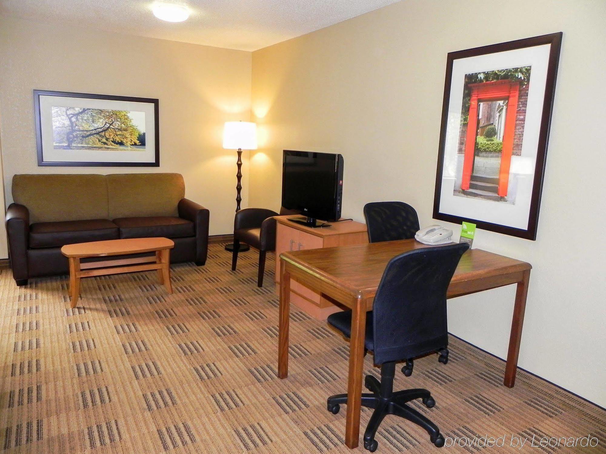 Extended America Select - - Tyvola Rd - Executive Park Hotel Charlotte