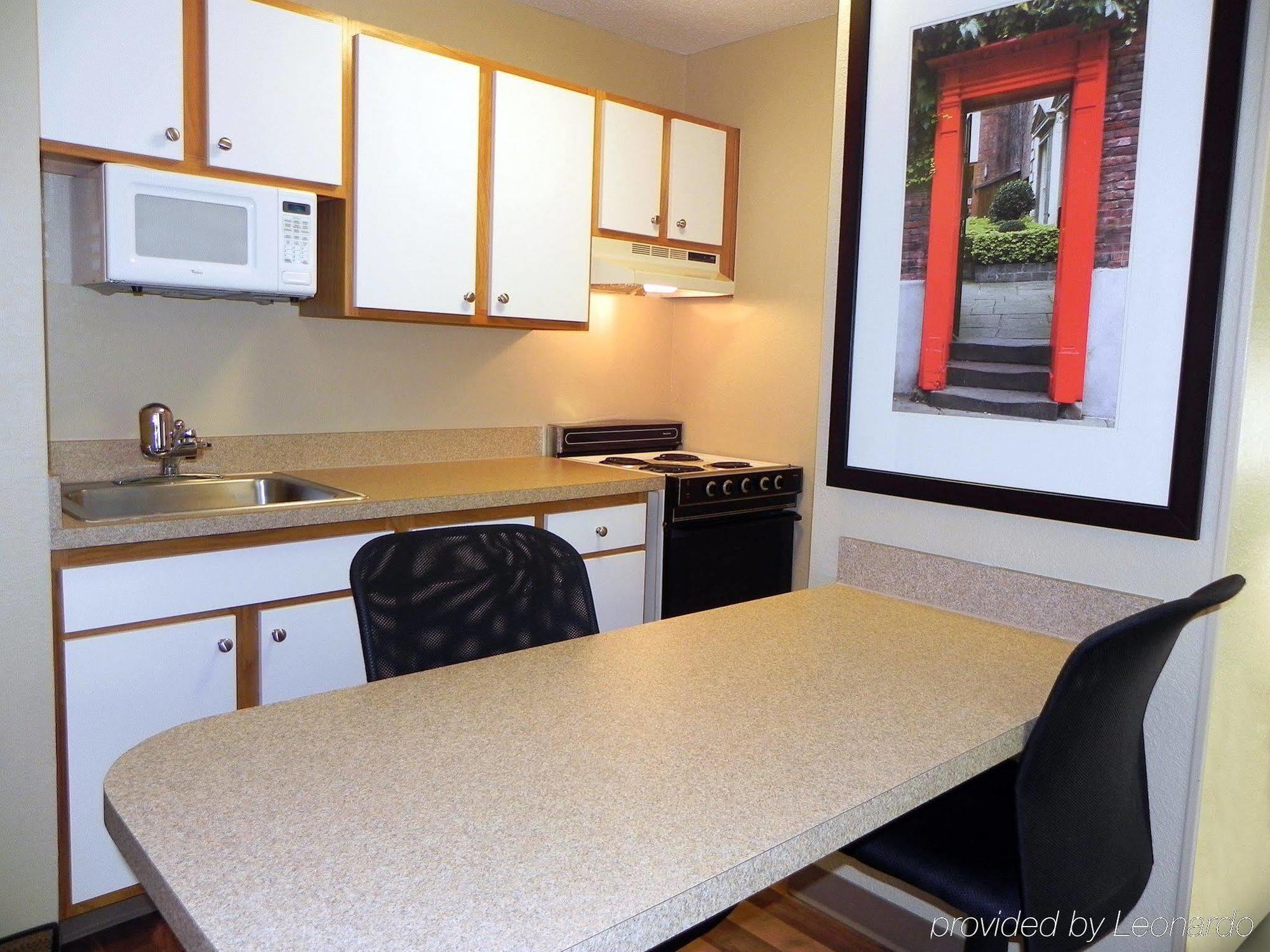 Extended America Select - - Tyvola Rd - Executive Park 2*