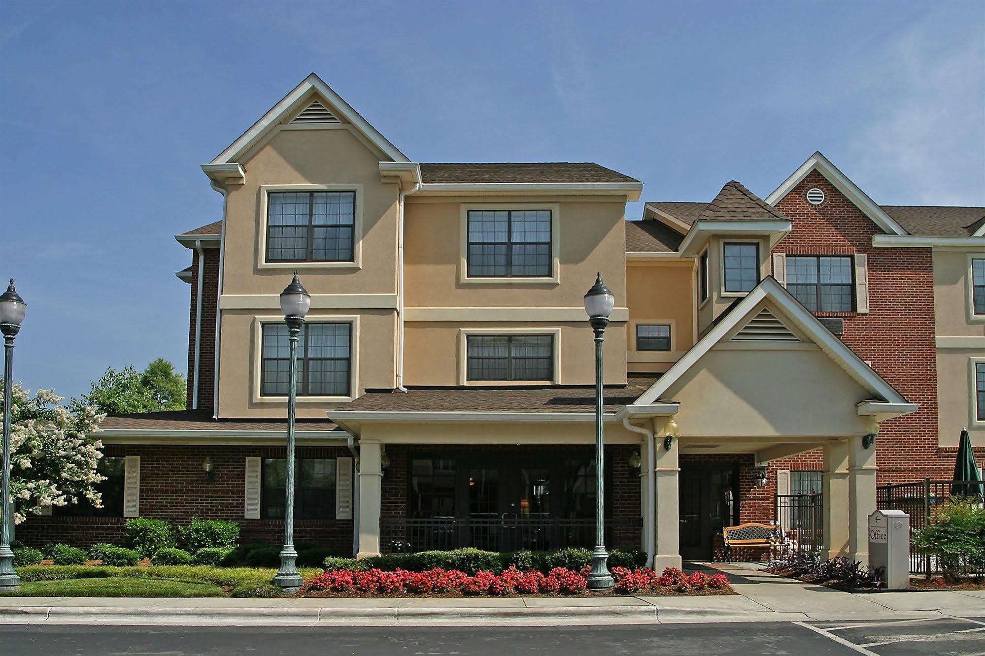 Towneplace Research Park 3*