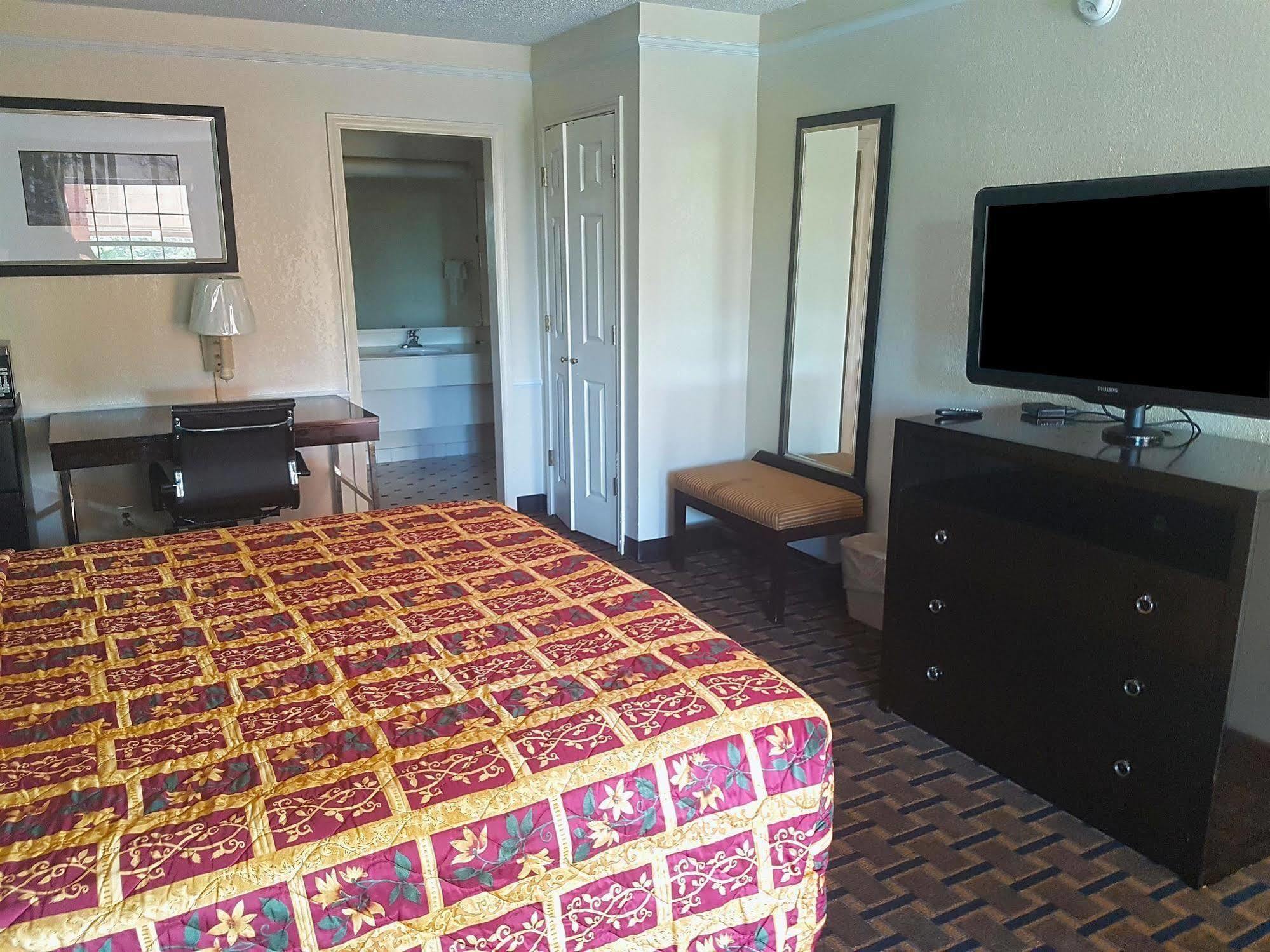 America's Value Hotel 2*