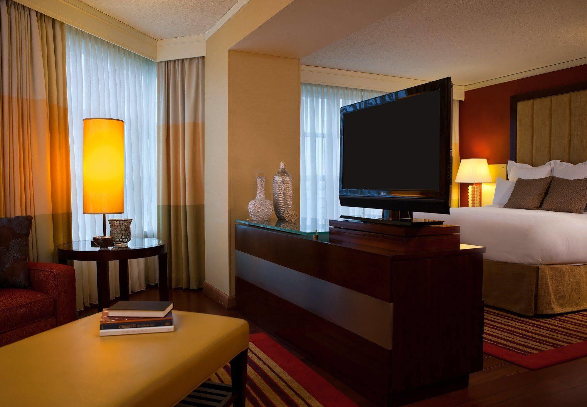 Hotel Renaissance Southpark
