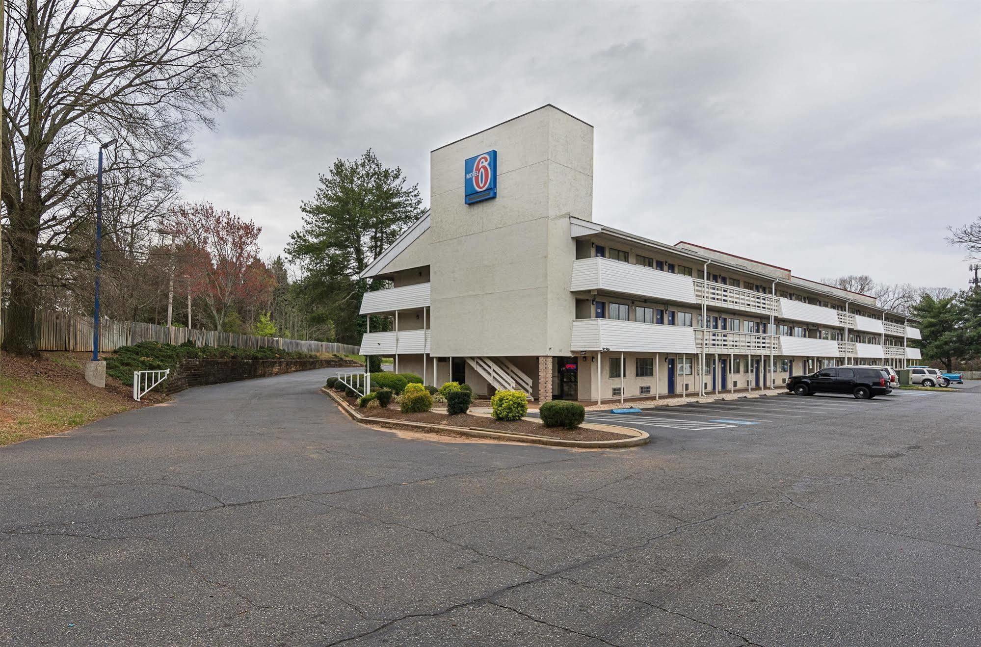 6-charlotte, Nc - Coliseum Hotel Charlotte