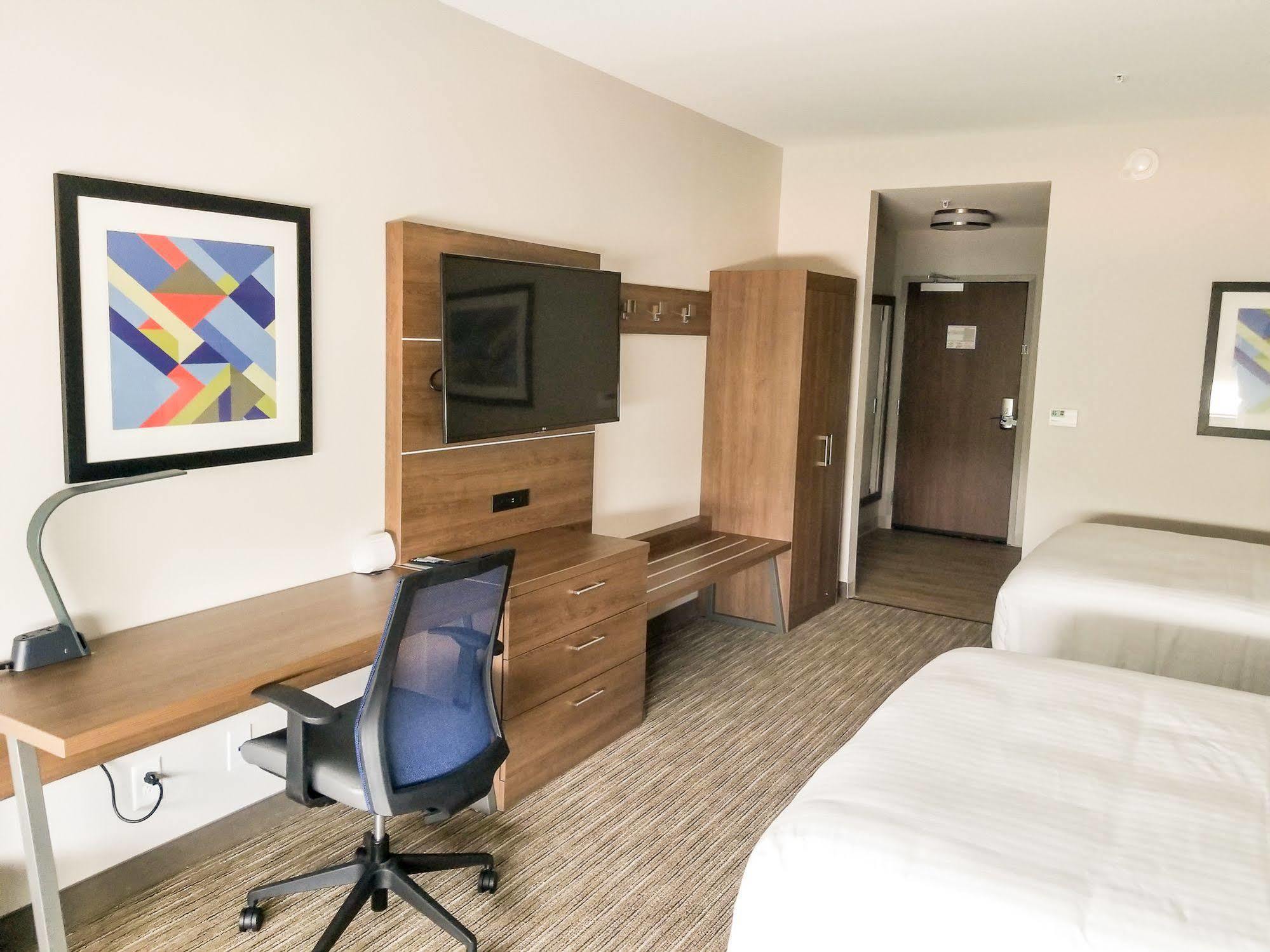 Hotel Express & - Ne - Area By Ihg 3*