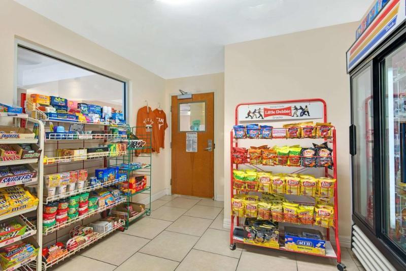 Rodeway Airport Area Inn Charlotte