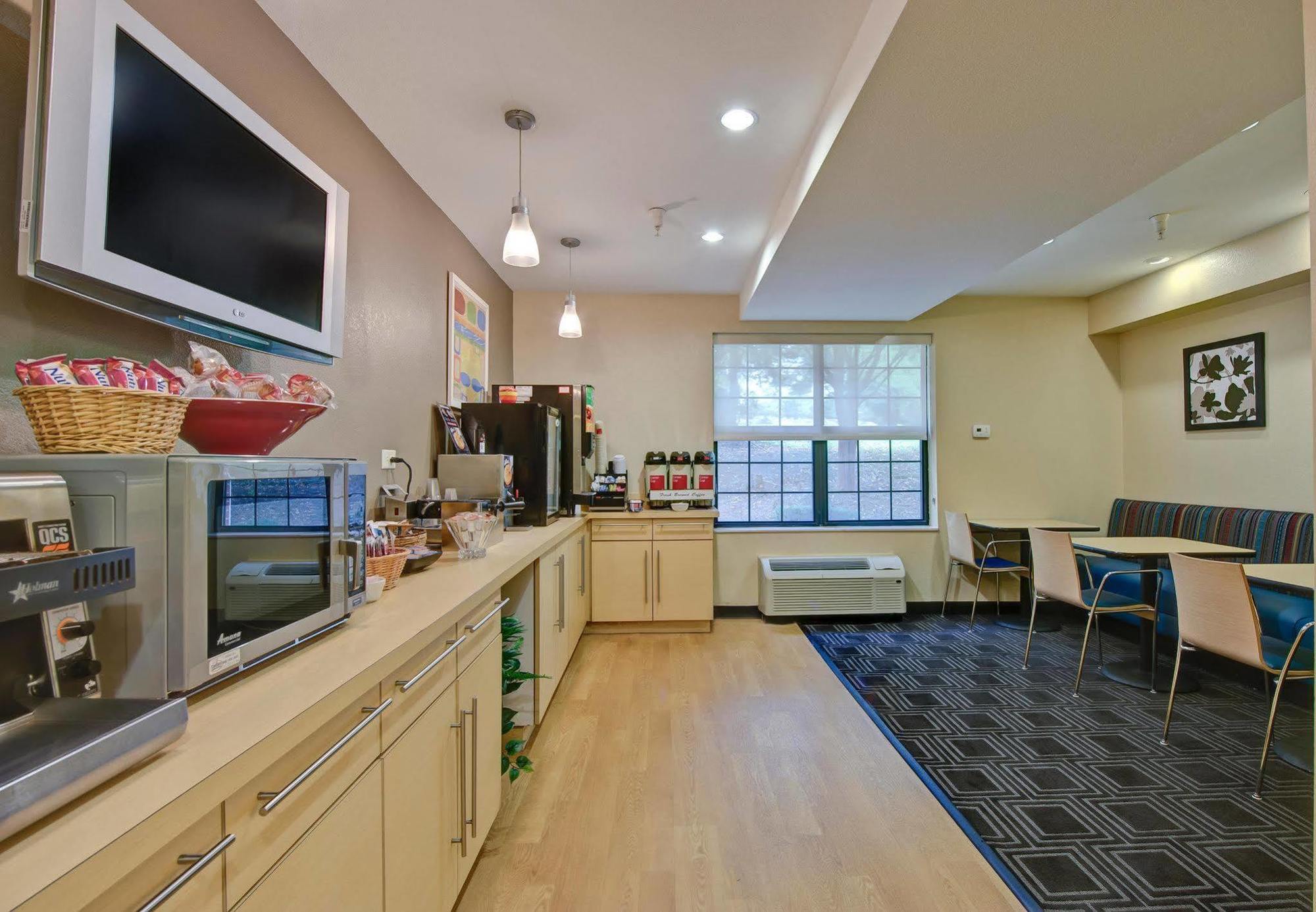 Towneplace Research Park Hotel 3*