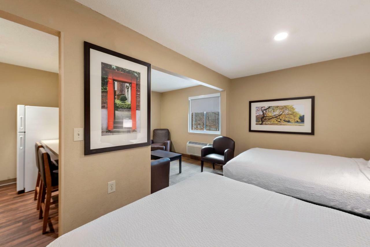 Extended America Select - - Tyvola Rd - Executive Park