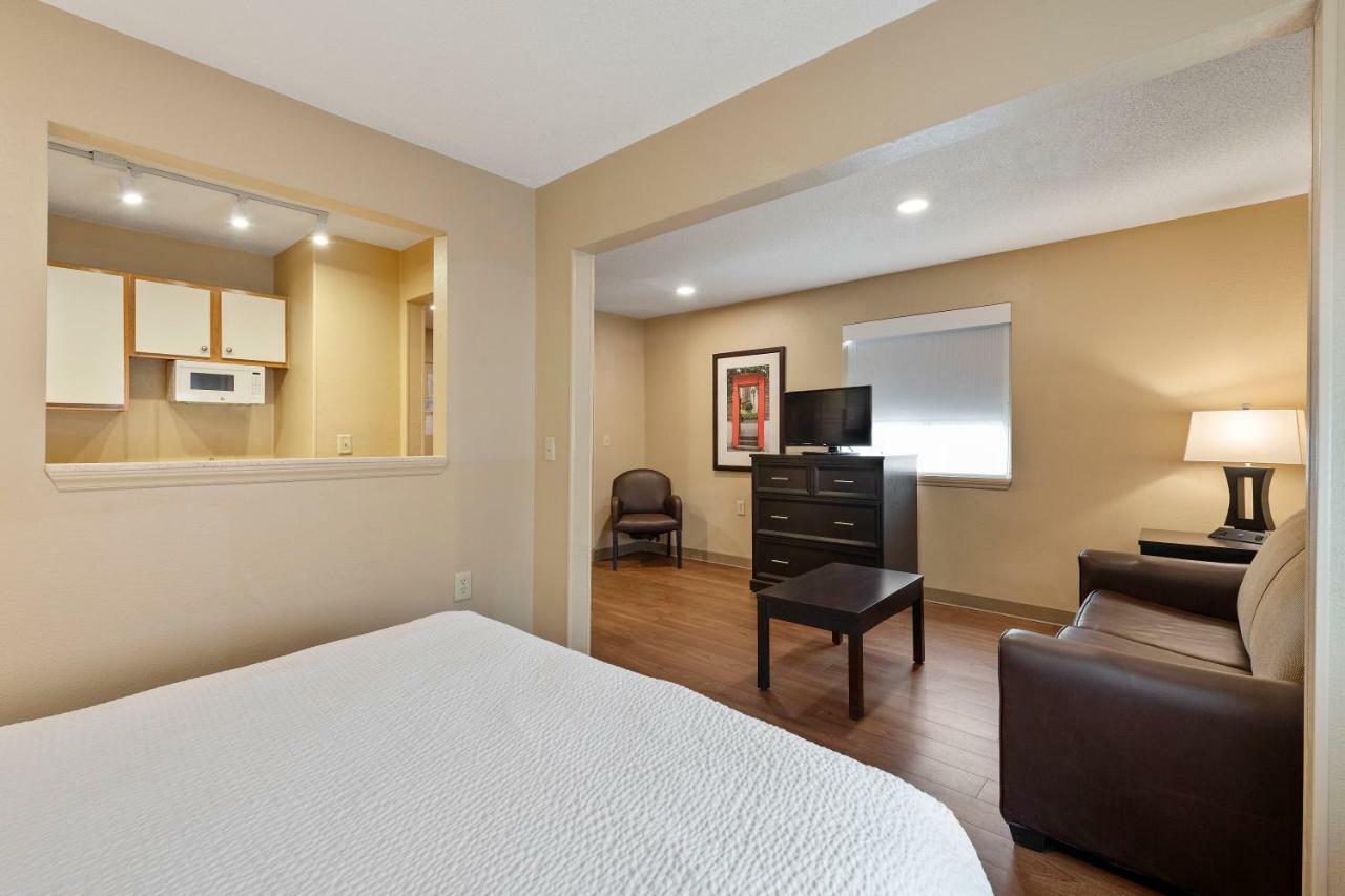 Extended America Select - - Tyvola Rd - Executive Park