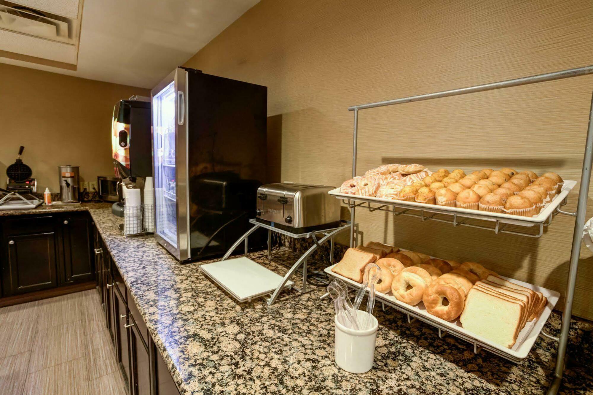 Comfort Airport 3* Charlotte