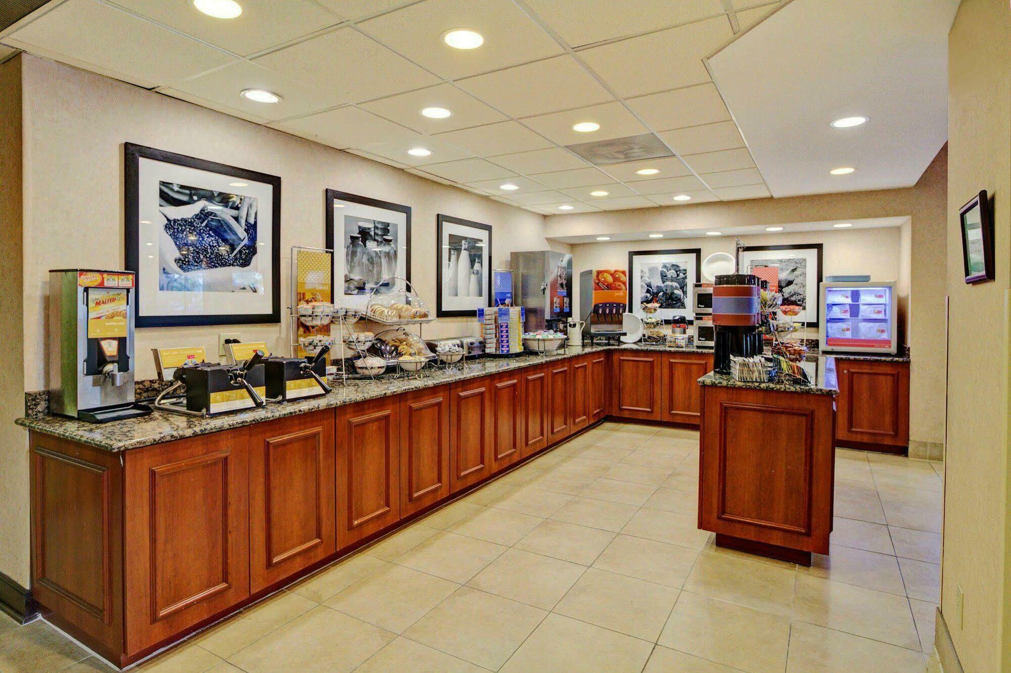 Hotel Hampton Place 3*