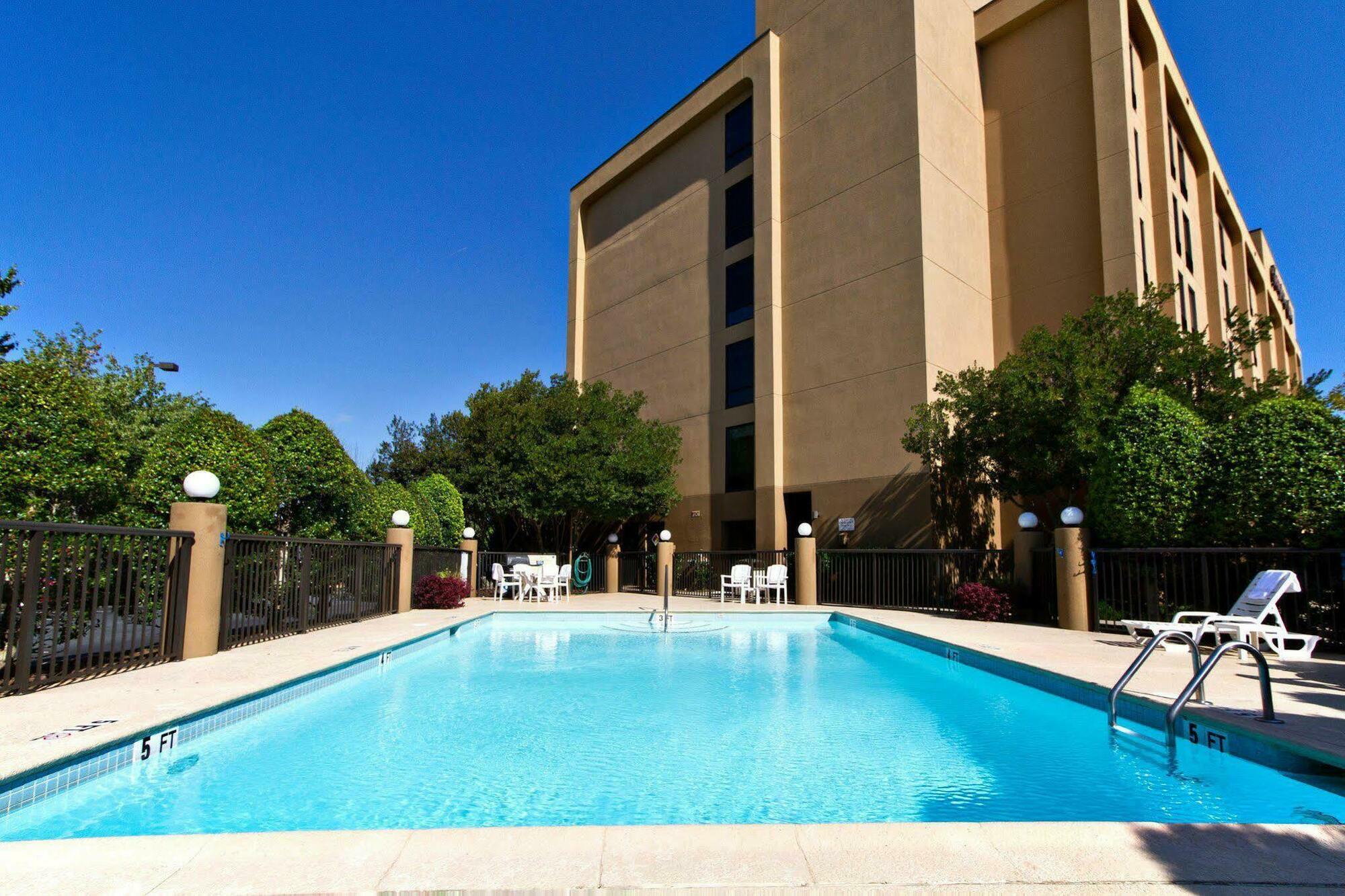 Hotel Hampton Place 3*