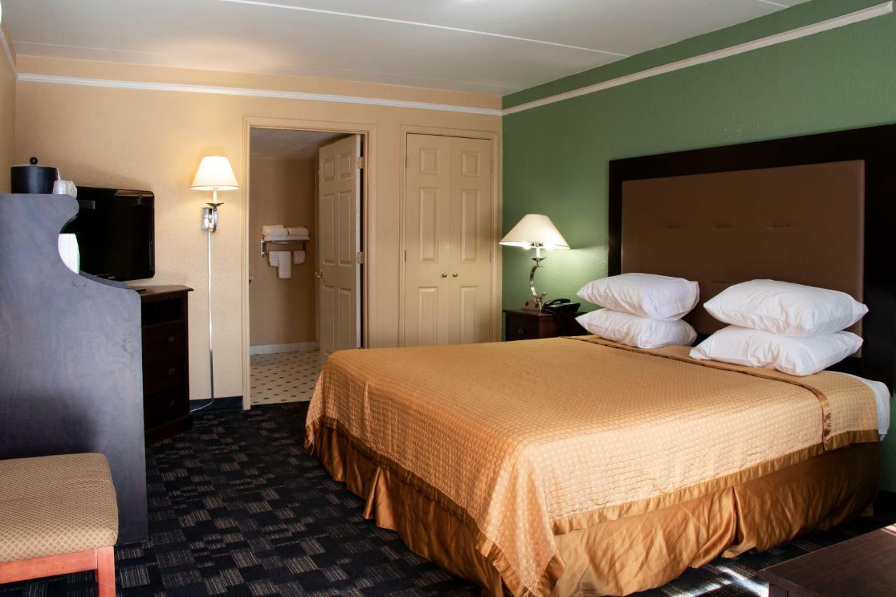 Hotel America's Value
