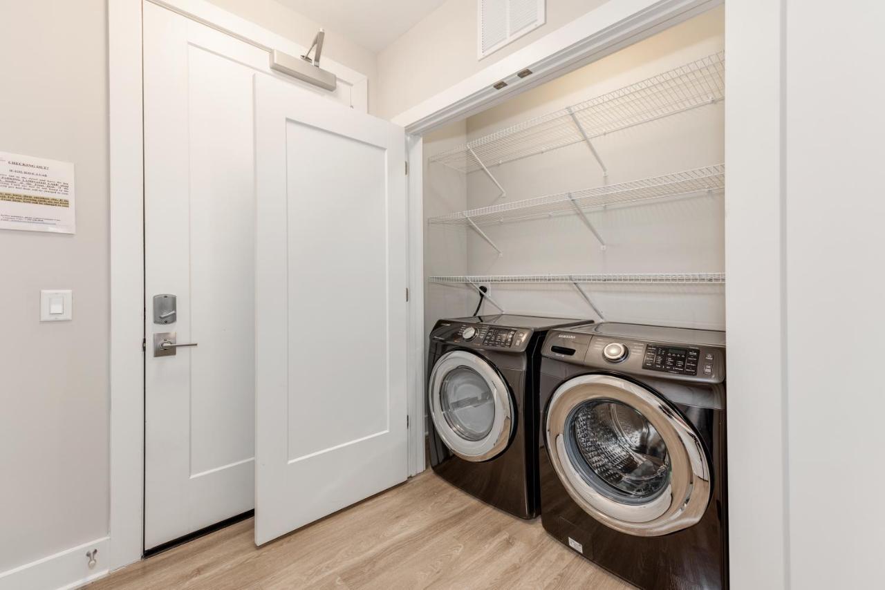 Apartment Heaven In Fully Furnished *