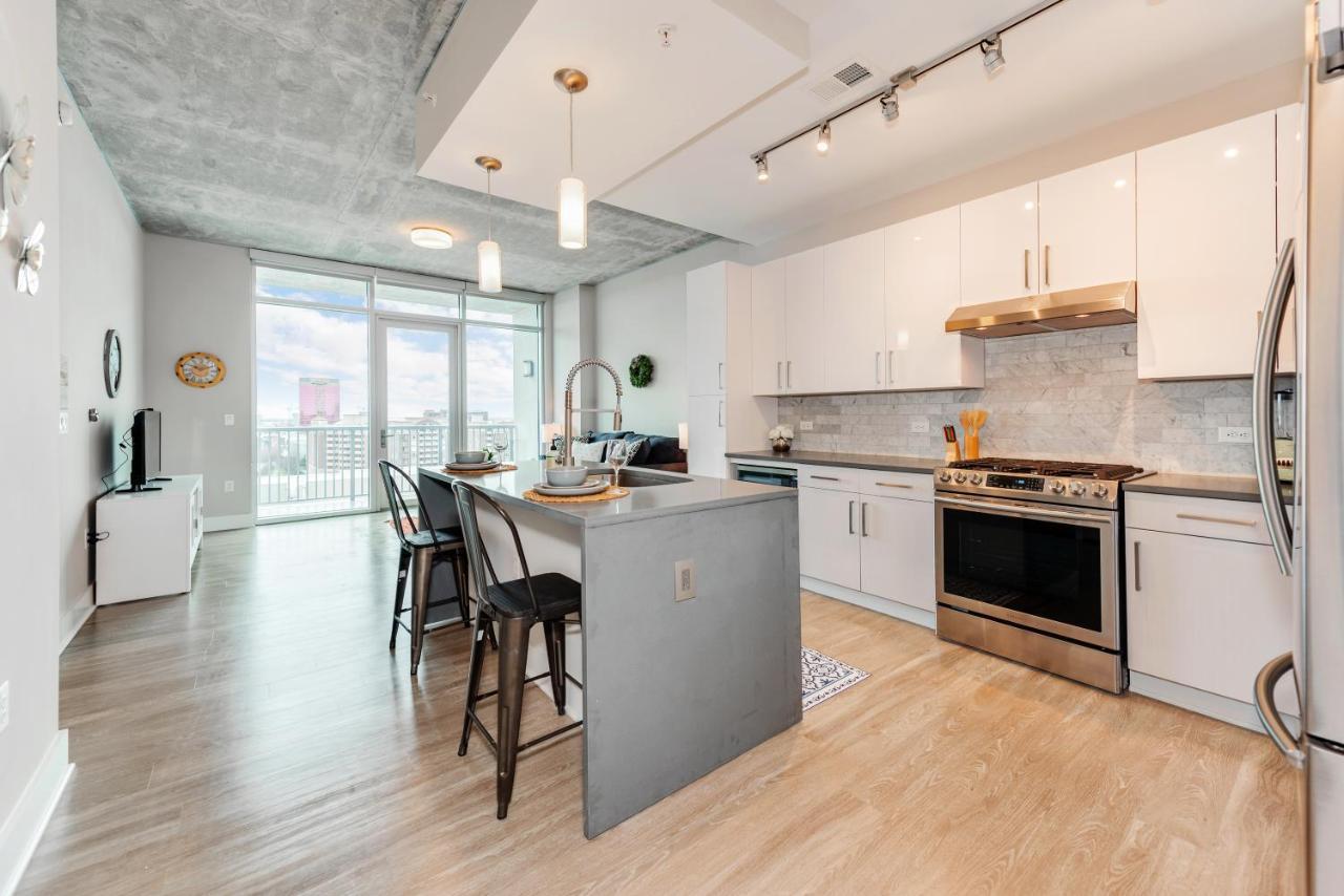 Heaven In Fully Furnished Apartment Charlotte