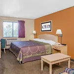 Super 8 by Wyndham Charlotte/Amusement Park Area