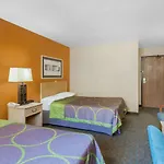 Super 8 by Wyndham Charlotte/Amusement Park Area