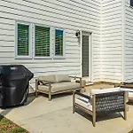 New! Lux. 4Br Home W/ Grill, Office & Huge Yard