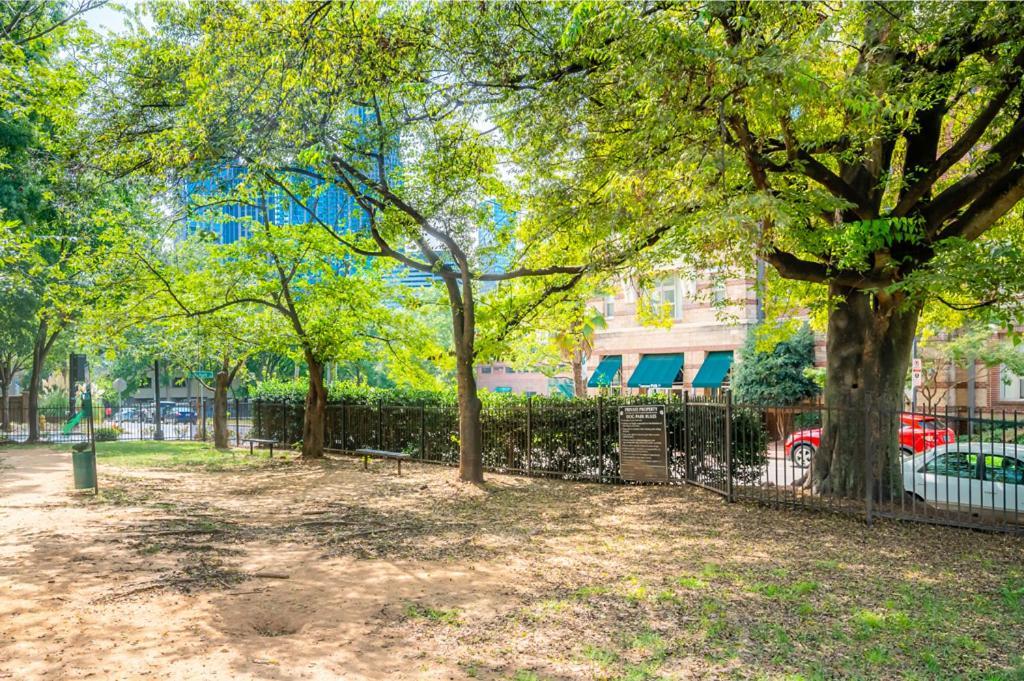 Apartment Viagem - - Bright 2br W/gym+pool+parking Charlotte