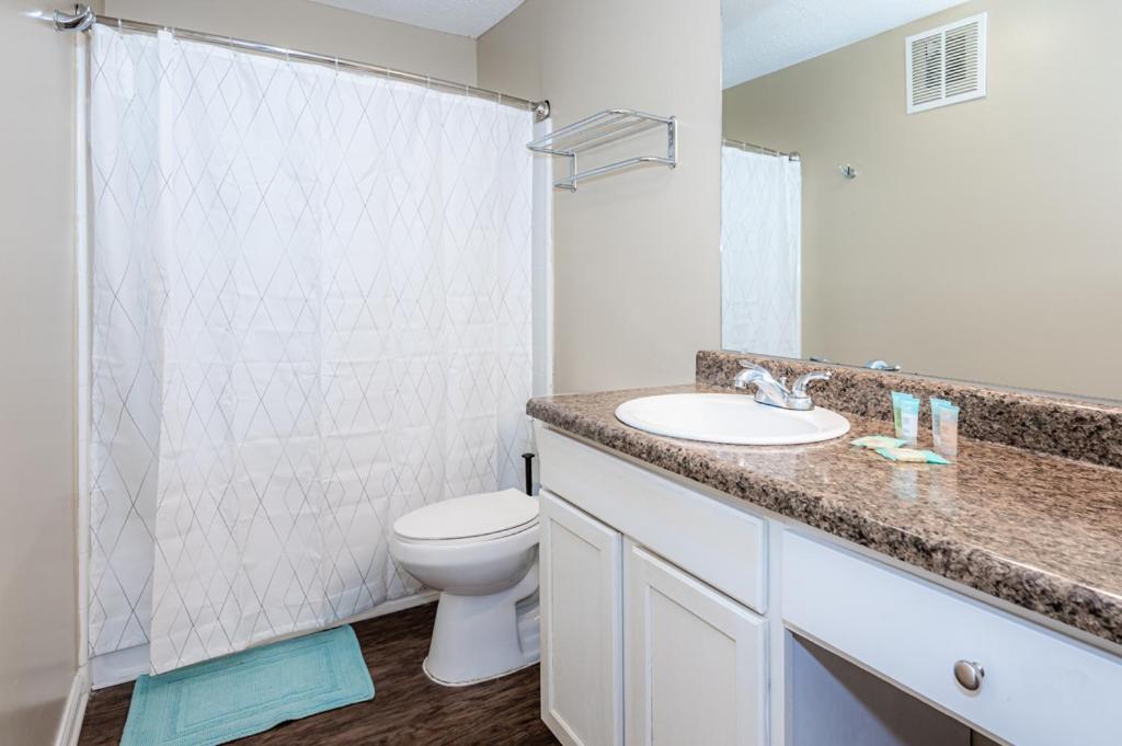 Apartment Viagem - - Bright 2br W/gym+pool+parking *