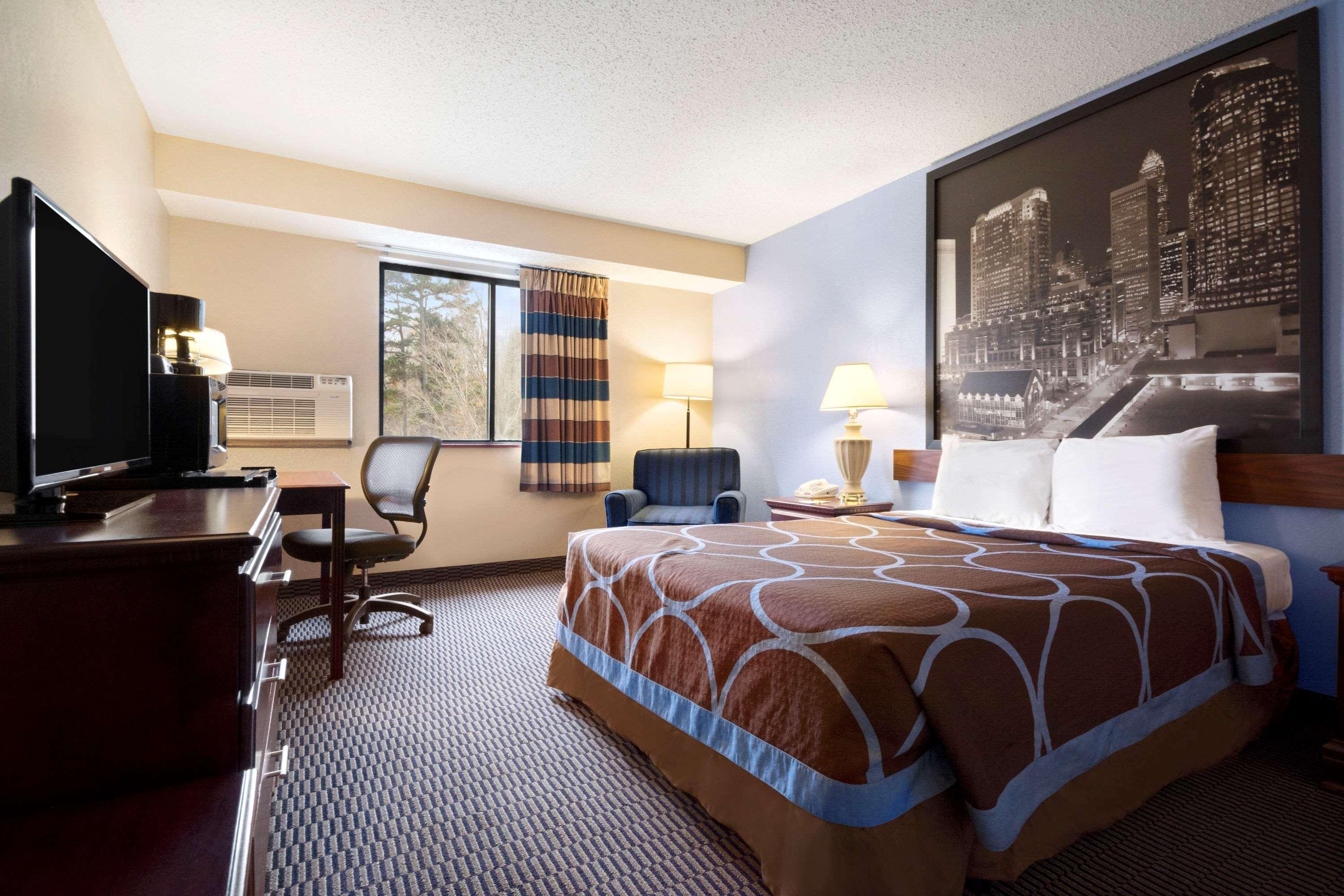 Super 8 By Wyndham Motel Charlotte