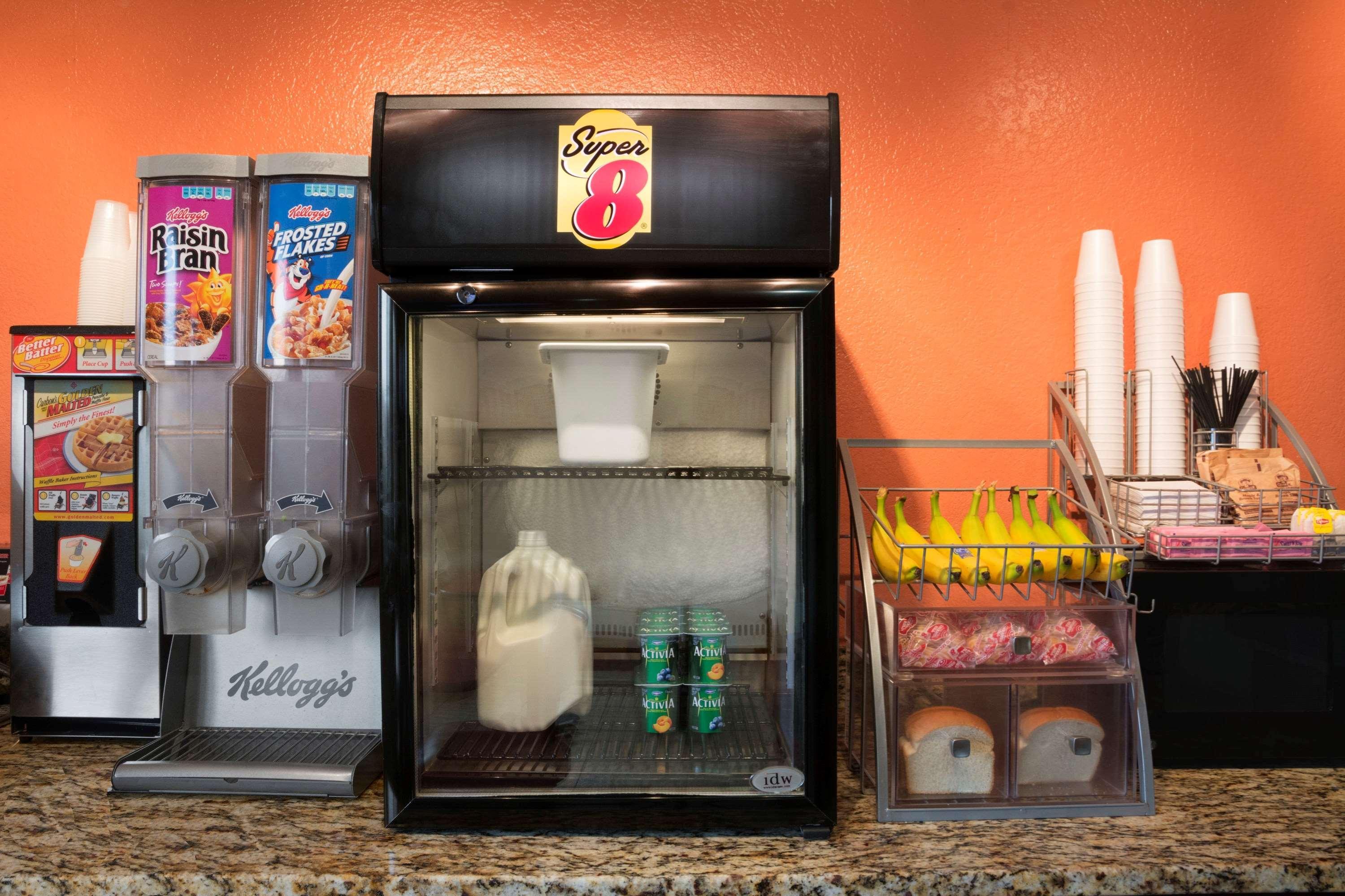Motel Super 8 By Wyndham