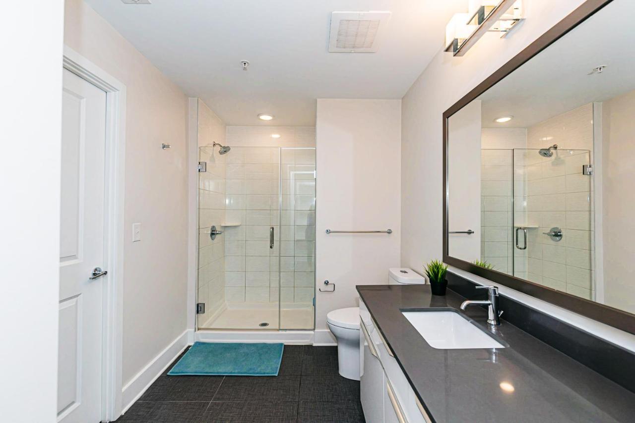 Corporate Uptown Furnished Apartment