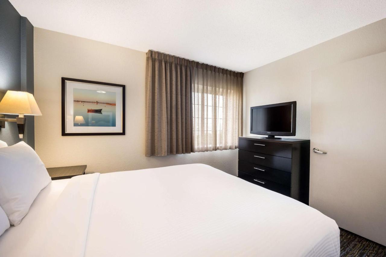 Sonesta Simply Hotel 3*
