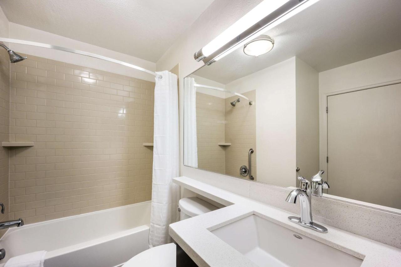 Hotel Sonesta Simply Charlotte